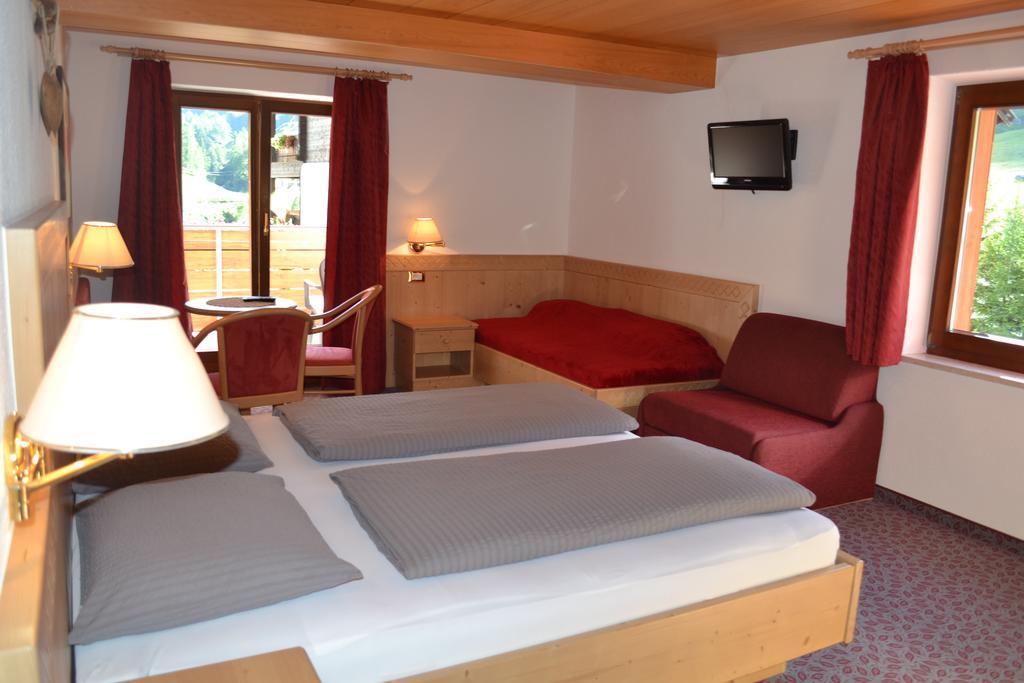 Alpshotel Bergland Pfelders Exterior foto