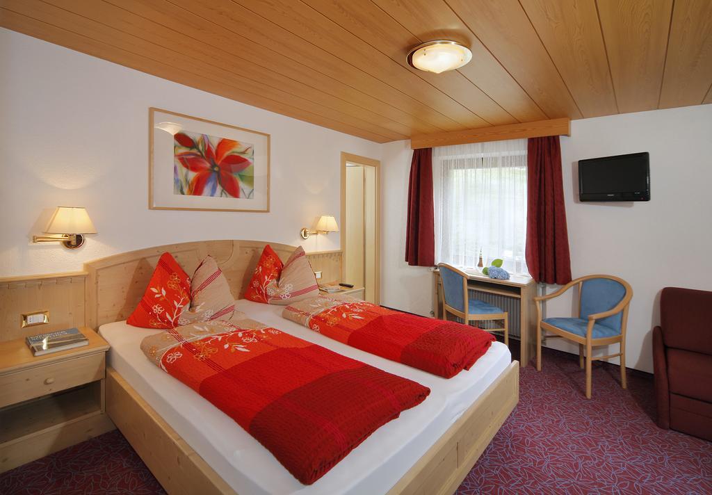 Alpshotel Bergland Pfelders Exterior foto